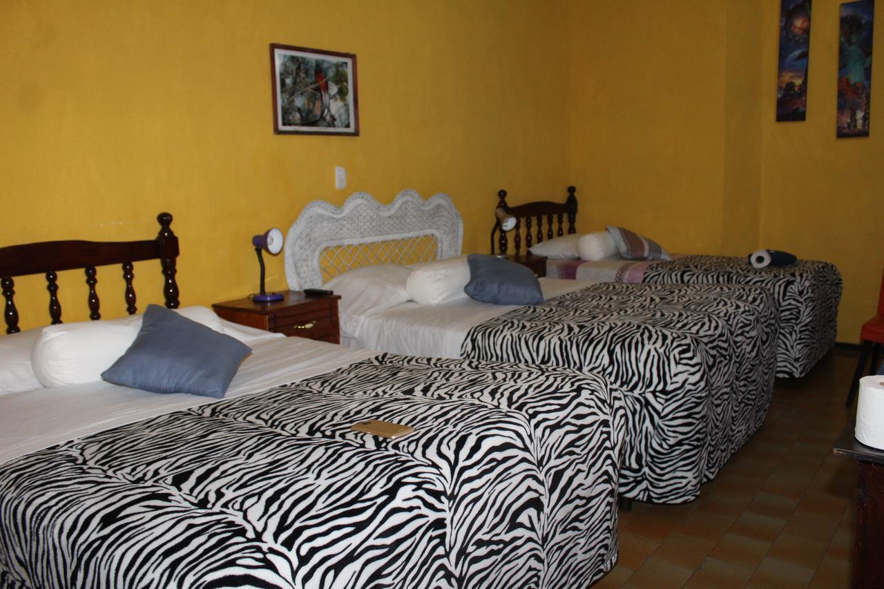 Hotel Casa Del Viajero Quetzaltenango Exterior photo